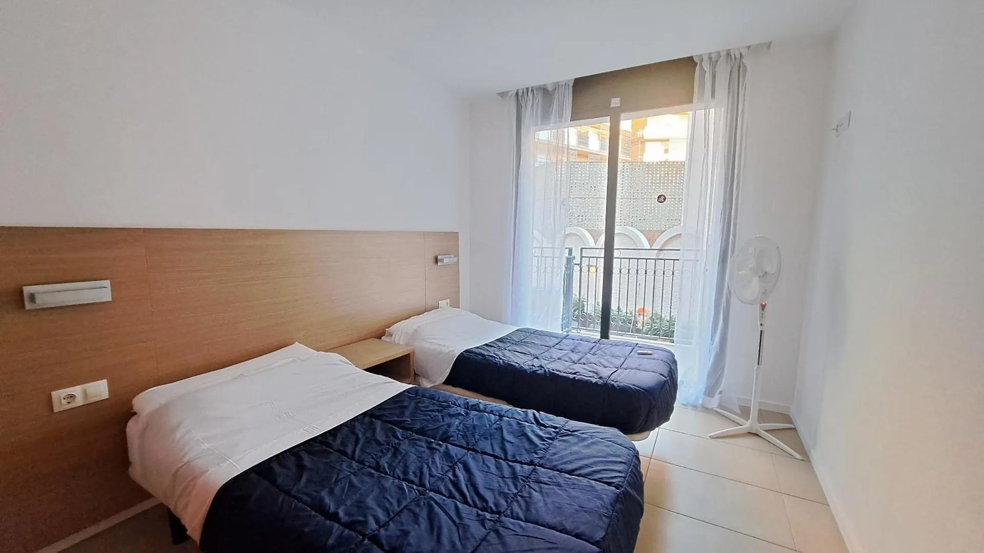 2-Bedroom Apartment In Lloret De Mar City Center 0*,  España